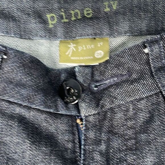 Pine IV Dark Wash Denim Jeans Ragged Bottoms size 26 - Picture 2 of 7